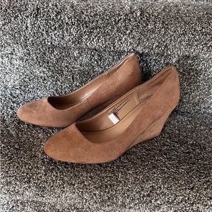 New Women’s Nude Wedge Heels size 7